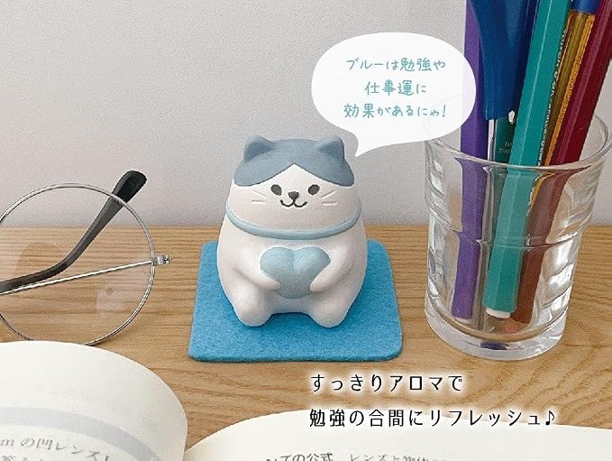 Stone Diffuser Cute Lucky Cat Passive Diffuser for Essential Oil, Non-Electric (Blue)