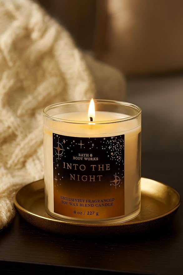 Bath & Body Works Into The Night Single Wick Candle 8 oz – Warm Amber, Raspberry Noir, & Rich Vanilla Scented Candle – Long-Lasting Soy Blend for Home Fragrance