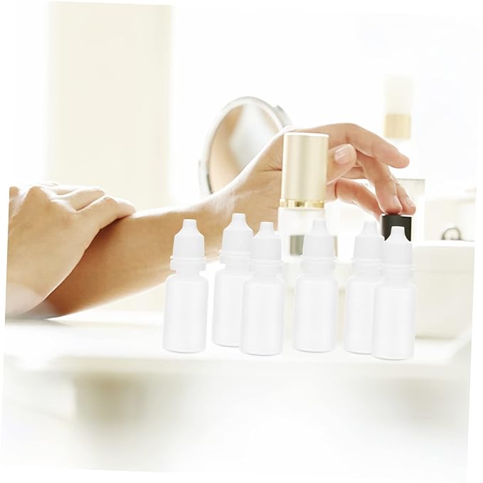 MERRYHAPY 50pcs Essential Oil Drip Bottles Leakproof Containers for Travel Beauty and Daily Use Liquid Holders with Tight Sealing for Easy Dispensing