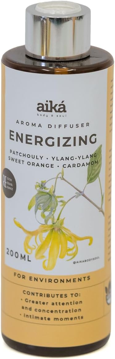 Aika Energizing Body Care Set – Aroma Diffuser 200ml + Home Spray 200ml – Patchouli, Ylang-Ylang, Orange & Cardamom Essential Oils – Energy Boost, Focus & Mood Enhancement