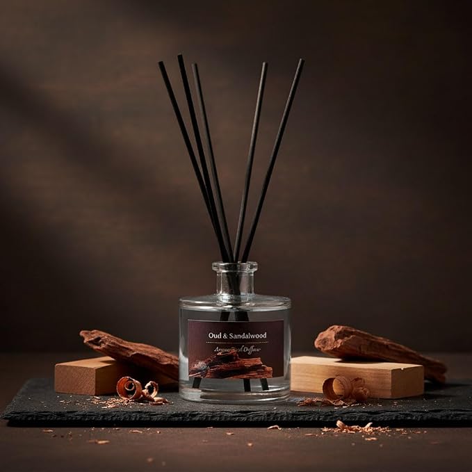 Reed Diffuser Set, Oud & Sandalwood 3.52 oz (100ml) Scented Diffuser with Sticks Home Fragrance Reed Diffuser for Bathroom Shelf Decor, Ideal Gift for Woman