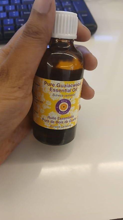 Deve Herbes Pure Guaiacwood Essential Oil (Bulnesia sarmientoi) Steam Distilled 30ml (1 oz)