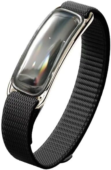 Essential Oil Diffuser Bracelet Black Stainless Locket 20 Pads | Stainless steel locket with iridescent lid. Quick-adjust velcro strap. 20 felt pads. Lightweight daily aromatherapy bracelet.