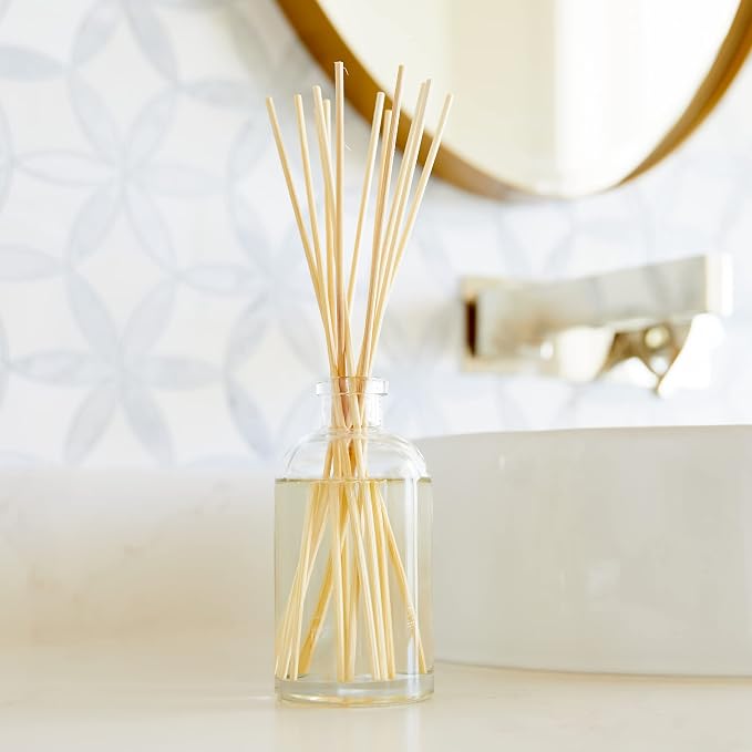 Field + Fleur - Reed Diffuser Set - Home Fragrance Diffuser - Refresh Home, Bedrooms, Bathrooms & More - Notes of Orange Blossom, Moss, Amber & Sandalwood - Made in the USA - Beach Wood Scent - 4 oz