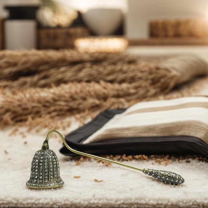 Candle Snuffer Vintage Unique Candle Extinguisher Snuffer with Long Handle Decorative Candle Extinguisher Metal Candle Stopper Candle Accessories Gift (Gold)