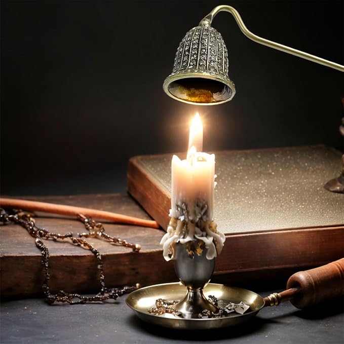 Candle Snuffer Vintage Unique Candle Extinguisher Snuffer with Long Handle Decorative Candle Extinguisher Metal Candle Stopper Candle Accessories Gift (Gold)