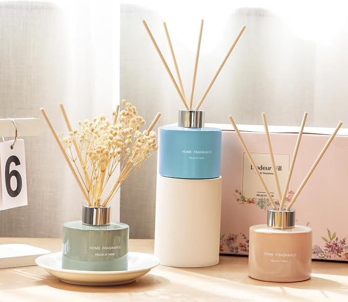 L'odeur Vill 3 Pcsk Reed Diffuser, 4.06 oz(120ml) Lavender/Linen/Vanilla, Scented Aromatherapy Diffuser with 12 Black Diffuser Sticks, Air Freshener for Home Bedroom Bathroom