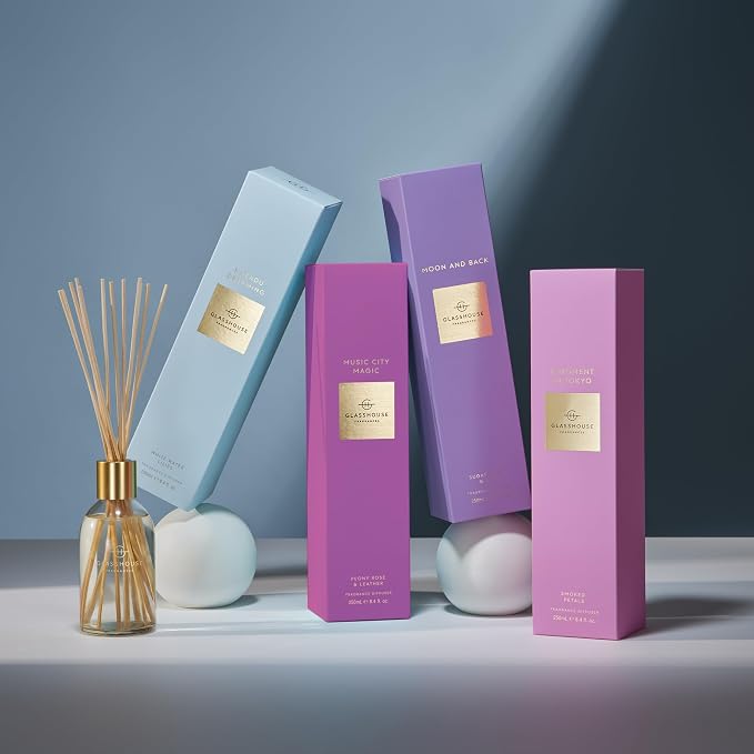 Glasshouse Fragrance A Moment in Tokyo Reed Diffuser, Home Fragrance & Perfume Scented Room DÈcor, Natural & Oil Free, Smoked Petals 8.4.fl.oz (250mL)