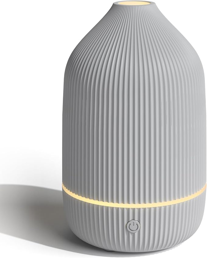 Essential Oil Diffuser, 100ml Aromatherapy Diffuser, Mini Ultrasonic Diffuser for Essential Oil, Home, Office, Cool Mist Humidifier with 7 Led Light, Auto Shut-Off, Grey