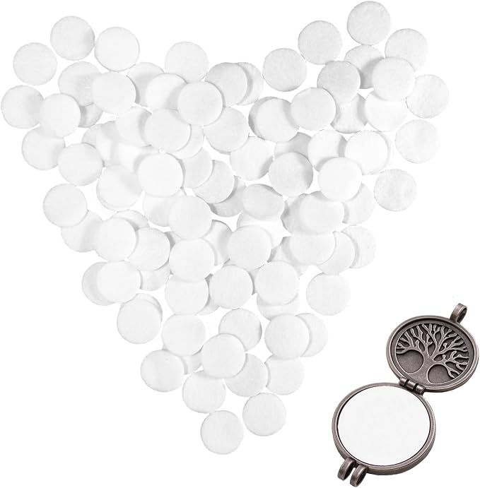 Larrel 100 Pcs Round Aromatherapy Pad, 0.88in White Round Essential Oil Pads Aromatherapy Pad 2.25cm Replacement Refill Pads for Essential Oil Diffuser Necklace Humidifier Home Car