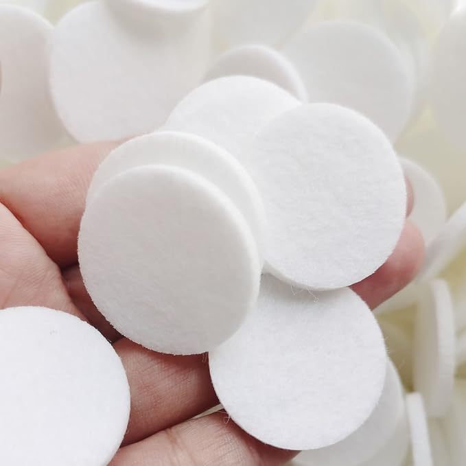 Julie Wang 100PCS 22mm White Round Aromatherapy Refill Pads Humidifier Scent Diffuser Replacement Pads for Essential Oil Locket Necklace Diffuser Felt Pads