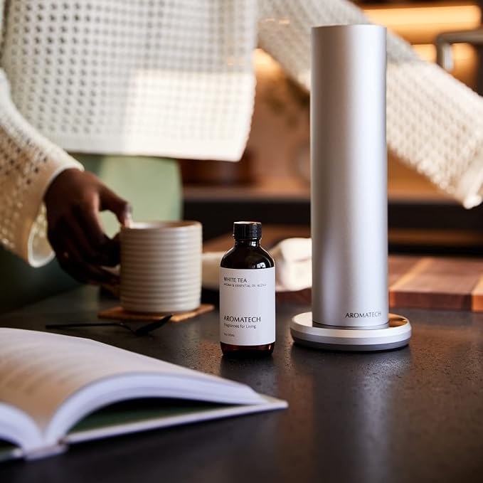 AromaTech White Tea Aroma Essential Oil Blend: Luxury Hotel Inspired Aromatherapy with White Tea, Orange & Palo Santo for Ultrasonic Diffusers & Nebulizers (120 mL)