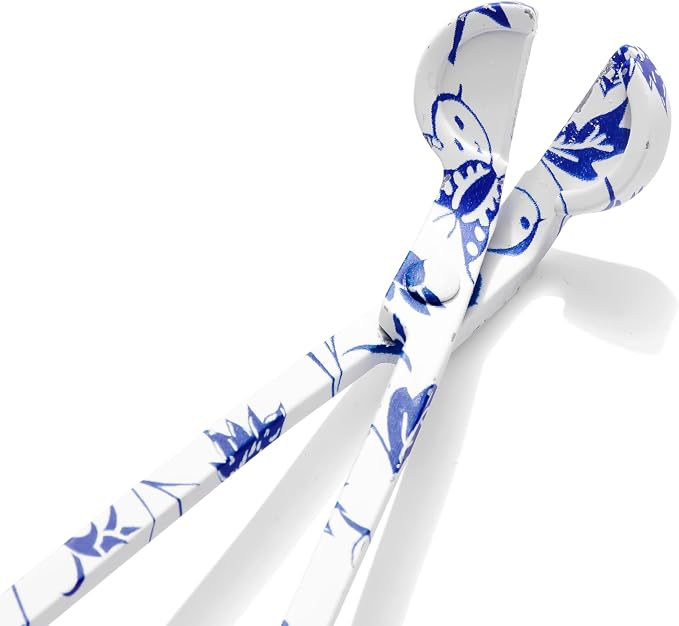Wick Trimmer with Ornate Blue and White Nature Pattern by Wickman