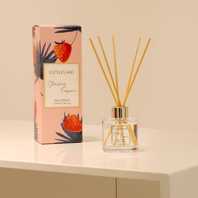 100ml Scent Diffuser with 6 Fiber Sticks, 3.5 oz Reed Diffuser Set Aromatherapy Fragrance Diffusers Air Fresheners for Home Bedroom Bathroom (Strawberry)