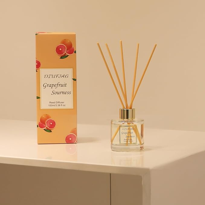 100ml Scent Diffuser with 6 Fiber Sticks, 3.5 oz Reed Diffuser Set Aromatherapy Fragrance Diffusers Air Fresheners for Home Bedroom Bathroom (Grapefruit)