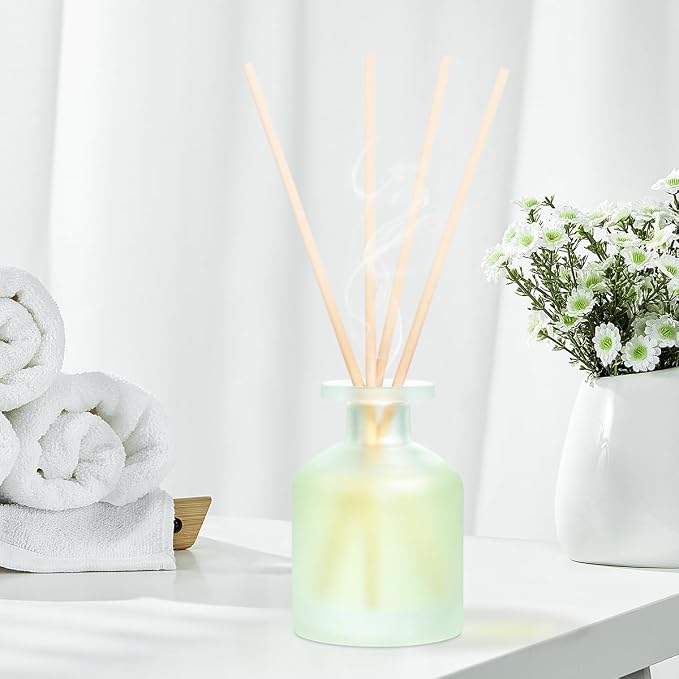 Reed Diffuser for Home, Clean Linen Scent 3.38oz (100ml)*1 Pack Essential Oil Reed Diffuser Set with 8 Sticks, Long Lasting Air Freshener for Bathroom Bedroom Living Room, Home Decor & Gifts