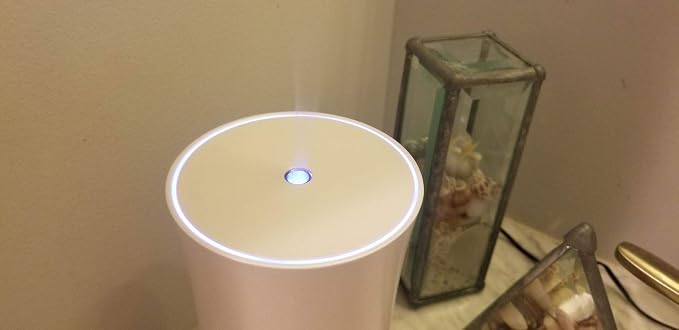EcoGecko Clean Lines, Modern Design, Long Running, White Essential and Aroma Oil Diffuser, Room and Air Freshener, Bathroom and Kitchen Decor