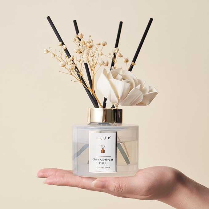 Airkeep Flower Reed Diffusers Set, 5.07 oz Clean Aldehydes Musk Scented Oil Diffuser with 8 Reed Sticks, Home Fragrance Diffuser Gift Set for Bathroom & Office Decor 150ml