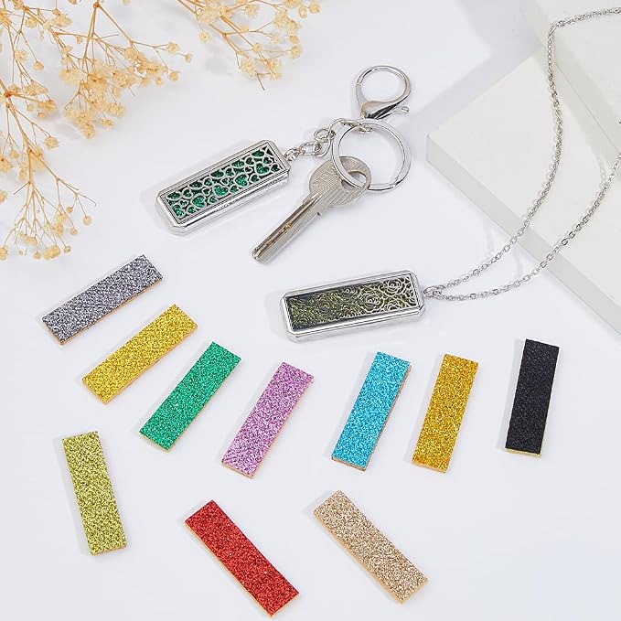 SUPERFINDINGS 2Styles Essential Oil Diffuser Necklace Keychain Stainless Steel Aromatherapy Rectangle Pendant with 20Pcs Perfume Pads Alloy Oil Diffuser Keychain for Christmas Birthday Gifts