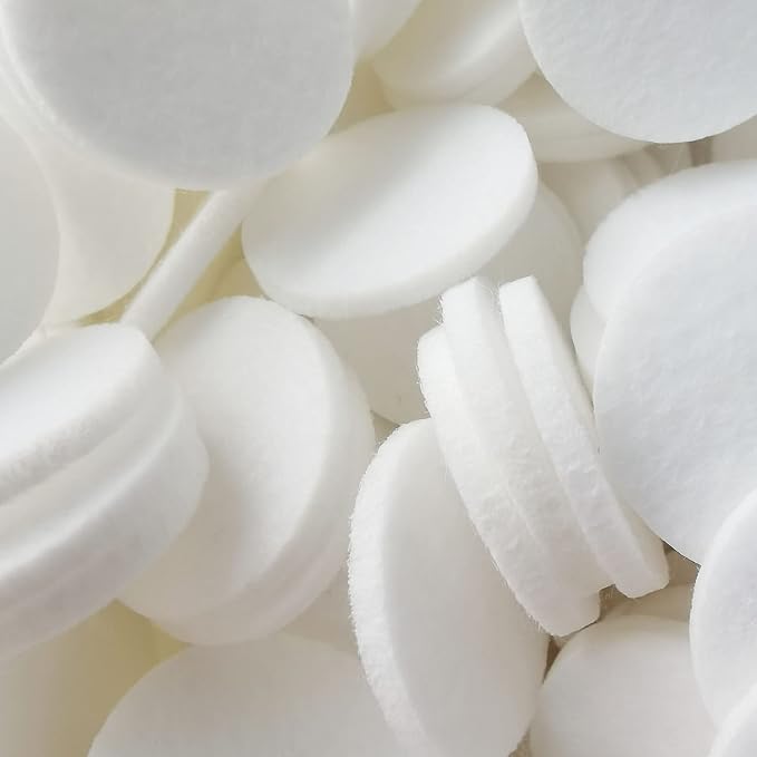 Julie Wang 100PCS 17mm Round Aromatherapy Refill Pads Humidifier Scent Diffuser Replacement Pads for Essential Oil Locket Necklace Diffuser Felt Pads White