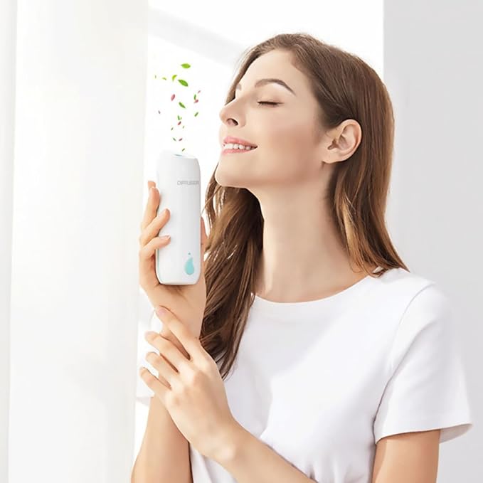 Aromatherapy Diffuser Automatic Timing Essential Oil Aroma Diffuser Home Air Fragrance Humidifier with Auto Shut-Off for Bedroom and Office Use White