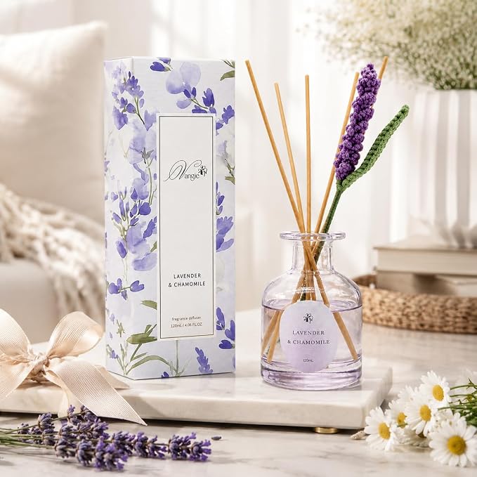 Vangie Lavender & Chamomile Reed Diffuser Set – Decorative Glass Bottle with Handmade Flower Diffuser, Long-Lasting Home Fragrance, Vegan & Cruelty-Free