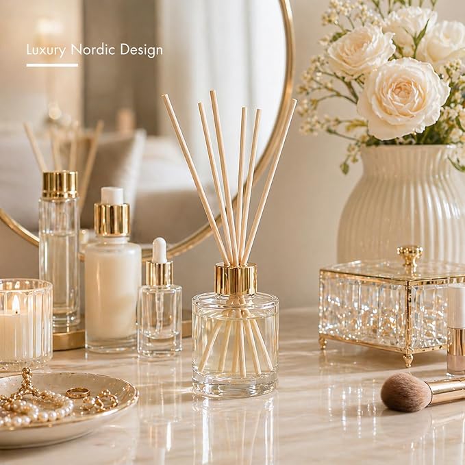 50ml Clear Glass Reed Diffuser Bottles Set of 4 Empty Aromatherapy Bottles with Gold Cap, Round Essential Oil Diffuser Container for Home Fragrance, DIY Scent, Bathroom, Office Decor