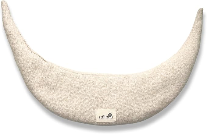 Stillnus Crescent Moon Aromatherapy Pillow – Herringbone Cream – Organic Lavender & Flaxseed Compress for Period Pain, Neck & Shoulder Tension – Hot & Cold Therapy Gift for Women’s Self-Care