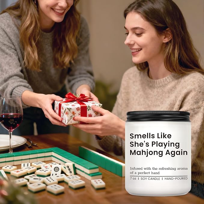 KLL Funny Playing Mahjong Candle, Mahjong Gifts for Women - Mah Jongg Accessories, Gifts for Mahjongg Lovers Players - Mahjongg Party Christmas Gift, Mah jongg Gift for women - Lavender Scented Candle