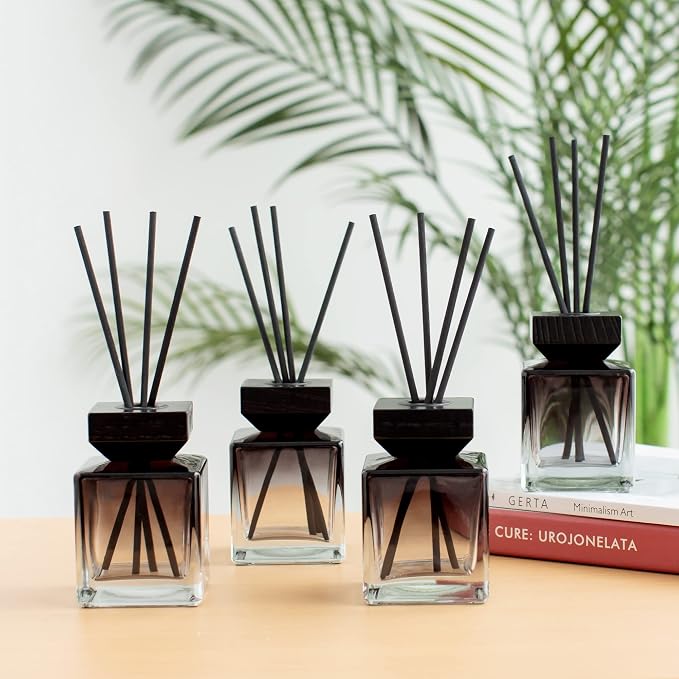 Fragrance Glass Diffuser Bottles Diffuser Jars with caps and Rattan Stick Set of 4 pcs 200ml Fragrance Accessories use for DIY Replacement Reed Diffuser Sets (Black)