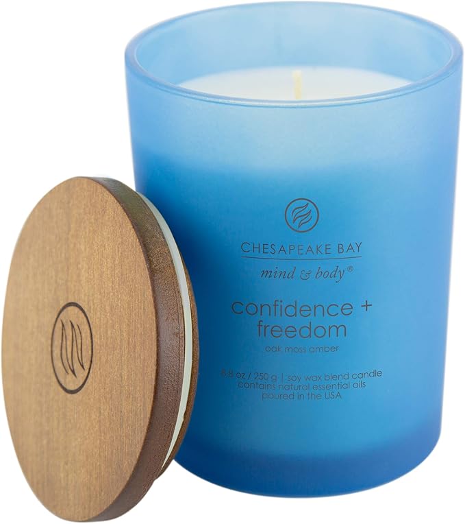 Chesapeake Bay Candle Scented Candle Confidence + Freedom (Oak Moss Amber) Medium Home Décor