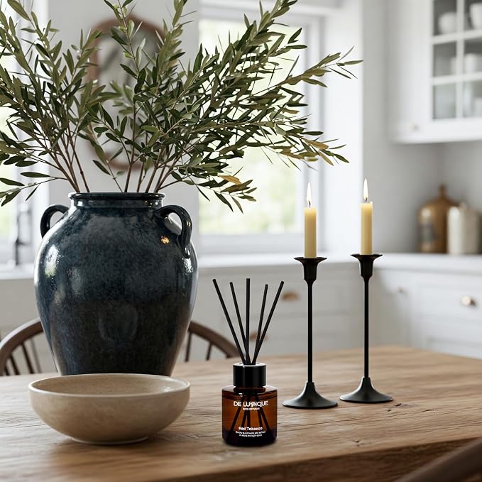 Red Tobacco Scent Reed Diffuser – Luxury Aromatherapy Diffuser with Essential Oils – Long-Lasting Scent for Home, Office, or Bedroom – 50ml