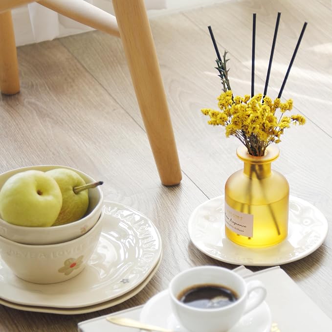 Reed Diffuser Set, Scent Diffuser with Sticks, Home Fragrance, Reed Diffuser for Bathroom, Shelf Decor, 4.06oz Pear Freesia