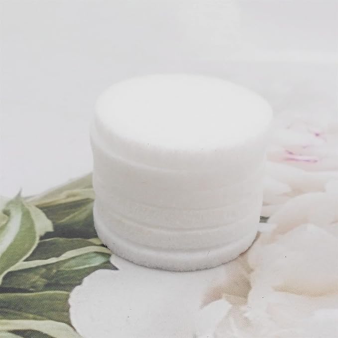 Julie Wang 100PCS 25mm Round Aromatherapy Refill Pads Humidifier Scent Diffuser Replacement Pads for Essential Oil Locket Necklace Diffuser Felt Pads White