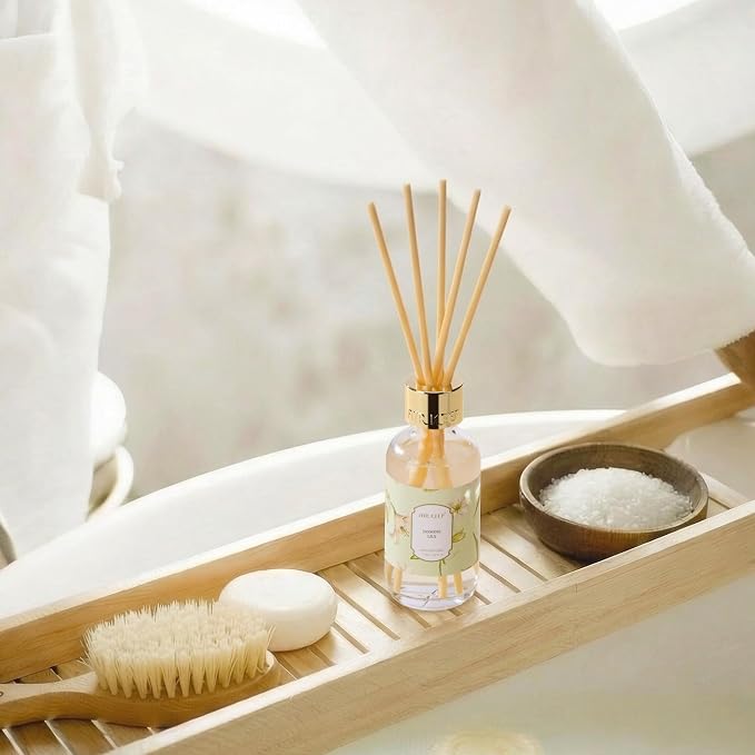 Airkeep Reed Diffuser Oil Set with Reed Sticks,Jasmine Lily Aromatherapy Oil Scent Diffuser for Home Office Bathroom Decoration Perfume and Gifts 3.38 oz/100ml
