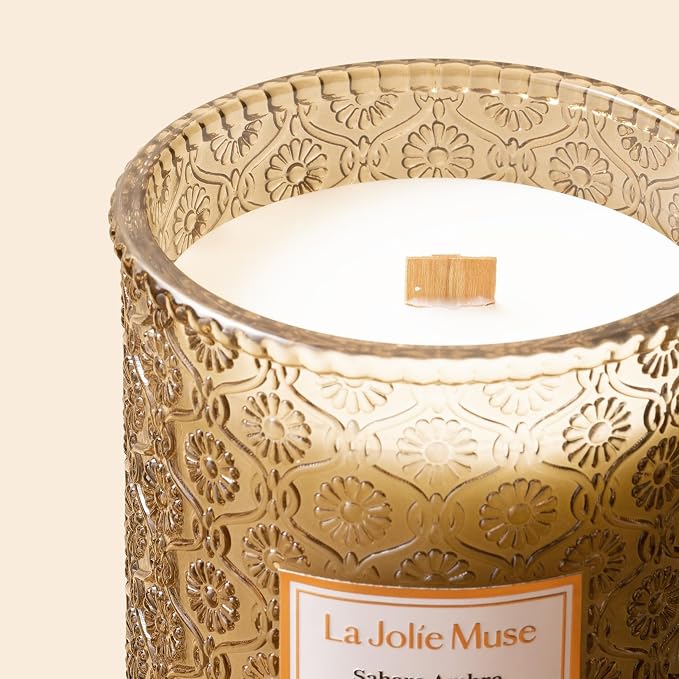 LA JOLIE MUSE Sahara Amber Scented Candles for Home, 19 oz Natural Soy Wax | Large Jar Luxury Candle, Clean Non Toxic, Gifts for Women & Men, Decorative Candles, Wood Wick, Bergamot, Musk & Patchouli