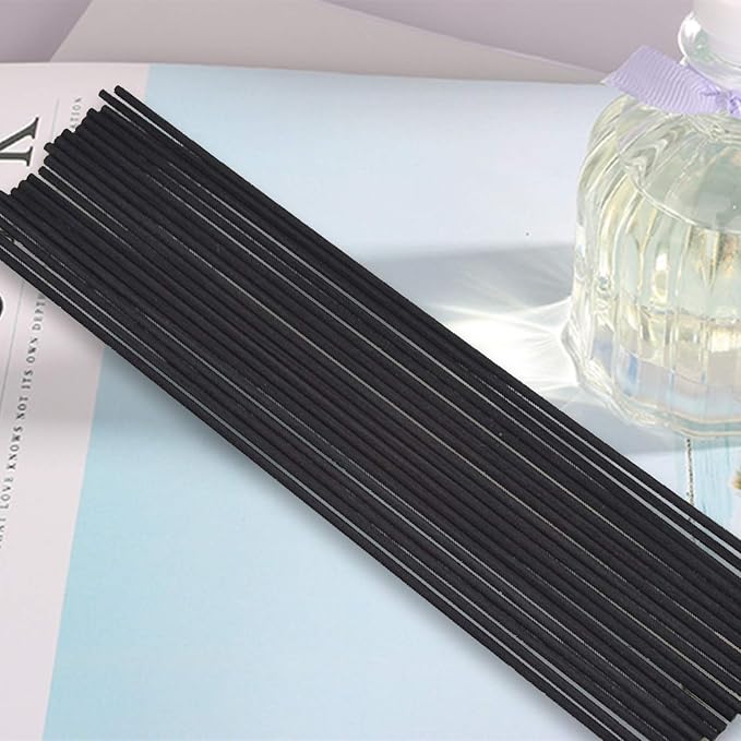 HOSSIAN Reed Diffuser Sticks,-70PCS Black Fibre Reed Diffuser Sticks-Thick Reeds Sticks - Fibre Reeds for Diffusers(Black 12 Inch x 3mm)