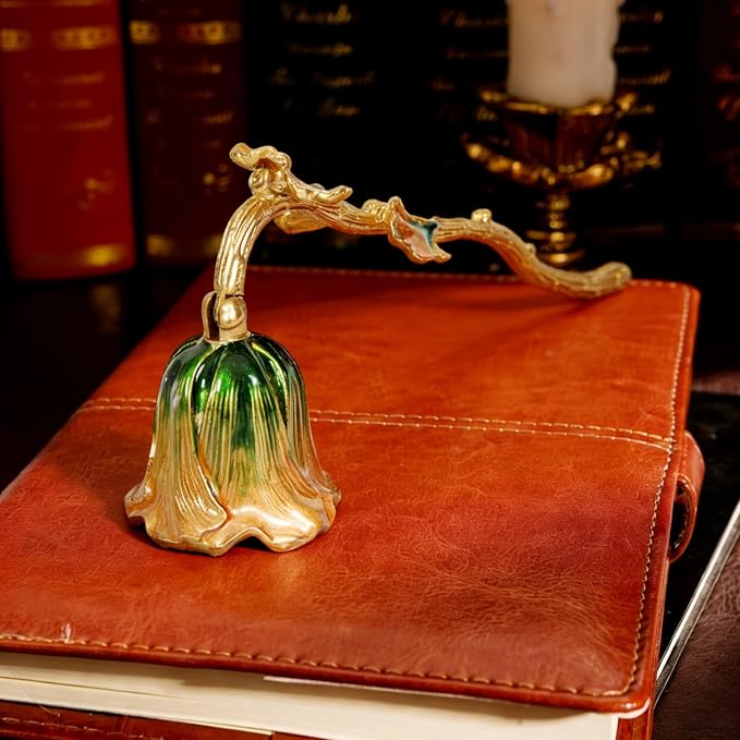 Candle Snuffer, Candle Extinguisher with Long Durable Handle, Vintage Wax Snuffer, Decorative Wick Snuffer, Perfect for Candle Lovers as Gifts