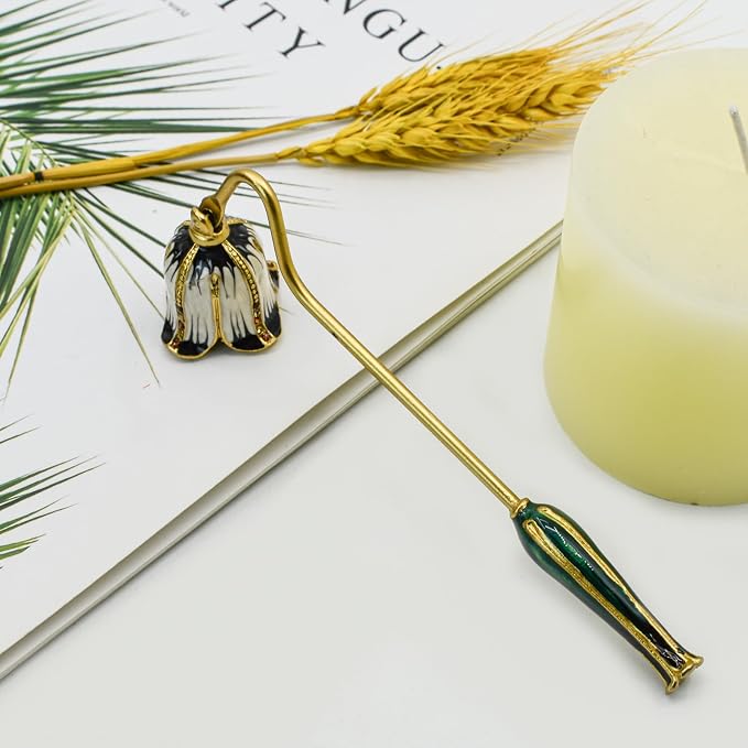Candle Snuffer, Decorative Candle Extinguisher Snuffer with Long Handle, Vintage Metal Candle Tool for Putting Out Candle Flame Safely (Gold)