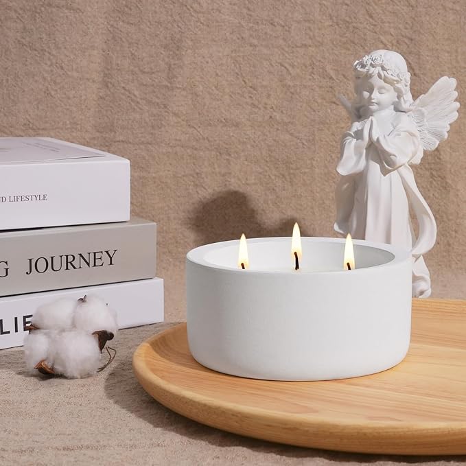 Viyffo 20oz Large White Scented Candle for Women – Vanilla Dreamscape, 3 Wick Non Toxic Soy Candle, Matte Ceramic Jar, Luxury Home Fragrance, Elegant Room Decor & Premium Gift