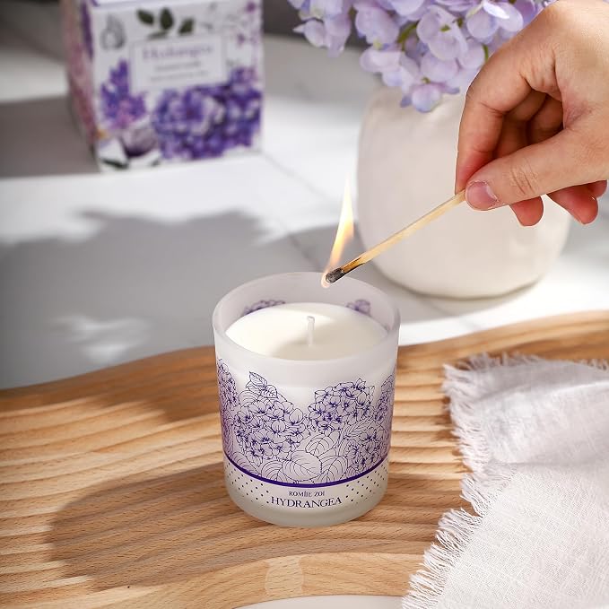 ROMIIE ZOI Scented Candle - Hydrangea - 6oz Aromatherapy Soy Wax Jar Candle for Home, Gifts for Women - 170g