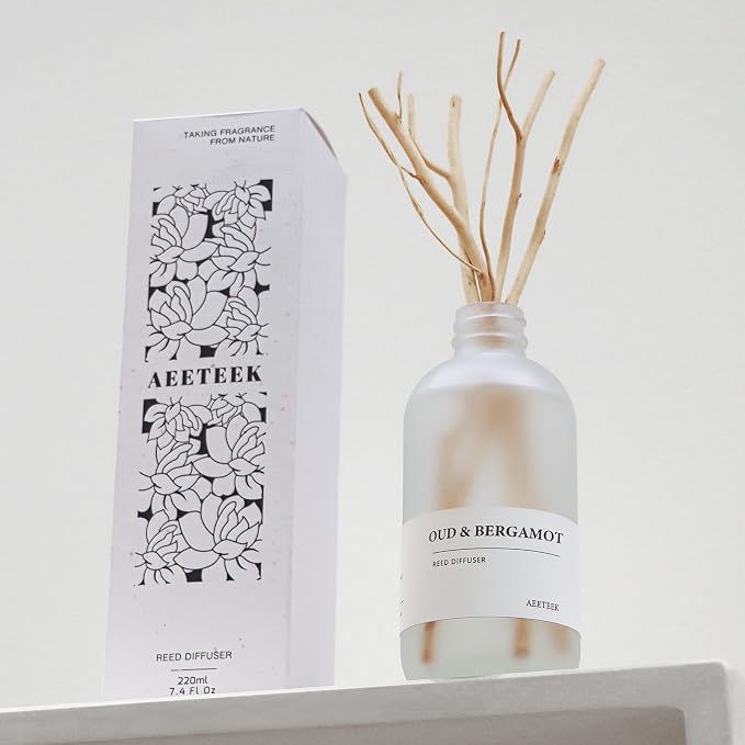 Oud Bergamot Reed Diffuser, 7.4oz(220ml) Orange & Cedar Wood Essential Oils, Air Freshener for Bathroom with Willow Branches Decor, Long Lasting Fragrance for Home, Office (1-Pack)