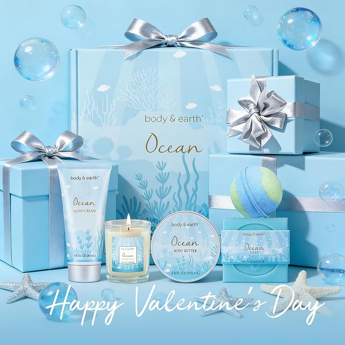 Gifts for Women, Bath and Body Womens Gift Sets with 5 Pcs Ocean Scented Spa Gifts for Women Bath Gift with Scented Candle Body Butter Hand Cream Bath Bomb Mothers Day Gifts