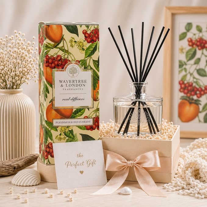 Wavertree & London Natural Persimmon & Red Currant Scented Reed Diffuser - Long Lasting Aromatherapy Air Freshener with Sticks | 250ml Glass Bottle, 6 Months Scent Life