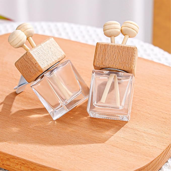 WRINGKIT 20 Pack Car Diffuser Bottles Empty, Essential Oil Diffuser Bottle with Vent Clip, Clear Glass Perfume Bottle, Wooden Cap Aromatherapy Car Air Freshener Diffuser for Auto Fragrance, Cars Decor