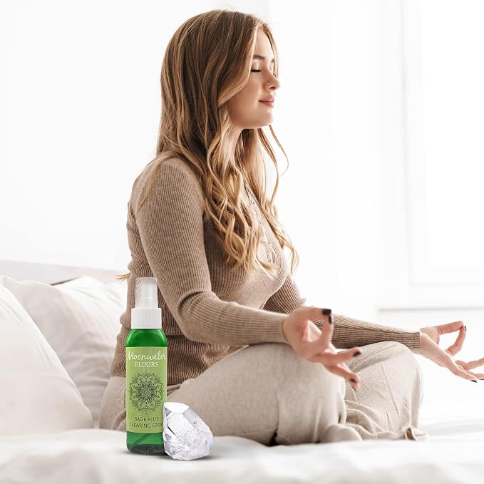 White Sage Smudge Spray for Spiritual Cleansing & Aura Protection, Sage Mist for Cleansing Negative Energy & Protection, Home & Meditation, Clear Quartz Reiki Energized Aromatherapy Room Spray - 4oz