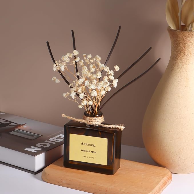 Reed Diffuser, Amber & Moss Essential Oil Diffuser with Dried Flowers, 3.4 oz Scented Oil Air Freshener, Handmade Home Decor, Long-Lasting Room Scent Fragrance for Office, Bathroom