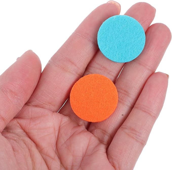 GLEAVI Replacement Felt Pads for Essential Oil Diffuser Necklace Pendant 10 Mixed Colors 0.68 Inch Diameter Thick Absorbent Pads for Aromatherapy Scent Diffusion in Lockets