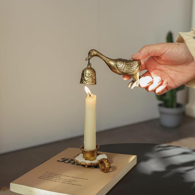 NIKKY HOME Gold Candle Snuffer, Vintage Duck Decor Candle Extinguisher, Decorative Metal Wick Flame Snuffer Accessory