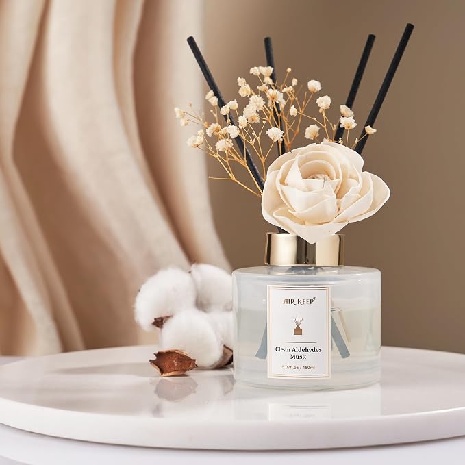Airkeep Flower Reed Diffusers Set, 5.07 oz Clean Aldehydes Musk Scented Oil Diffuser with 8 Reed Sticks, Home Fragrance Diffuser Gift Set for Bathroom & Office Decor 150ml